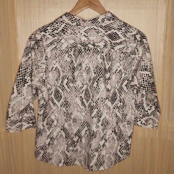 212 Collection Womens Snake Print Button Down Shirt Large - Picture 2 of 6